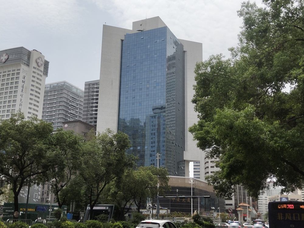 中建大厦外观图1